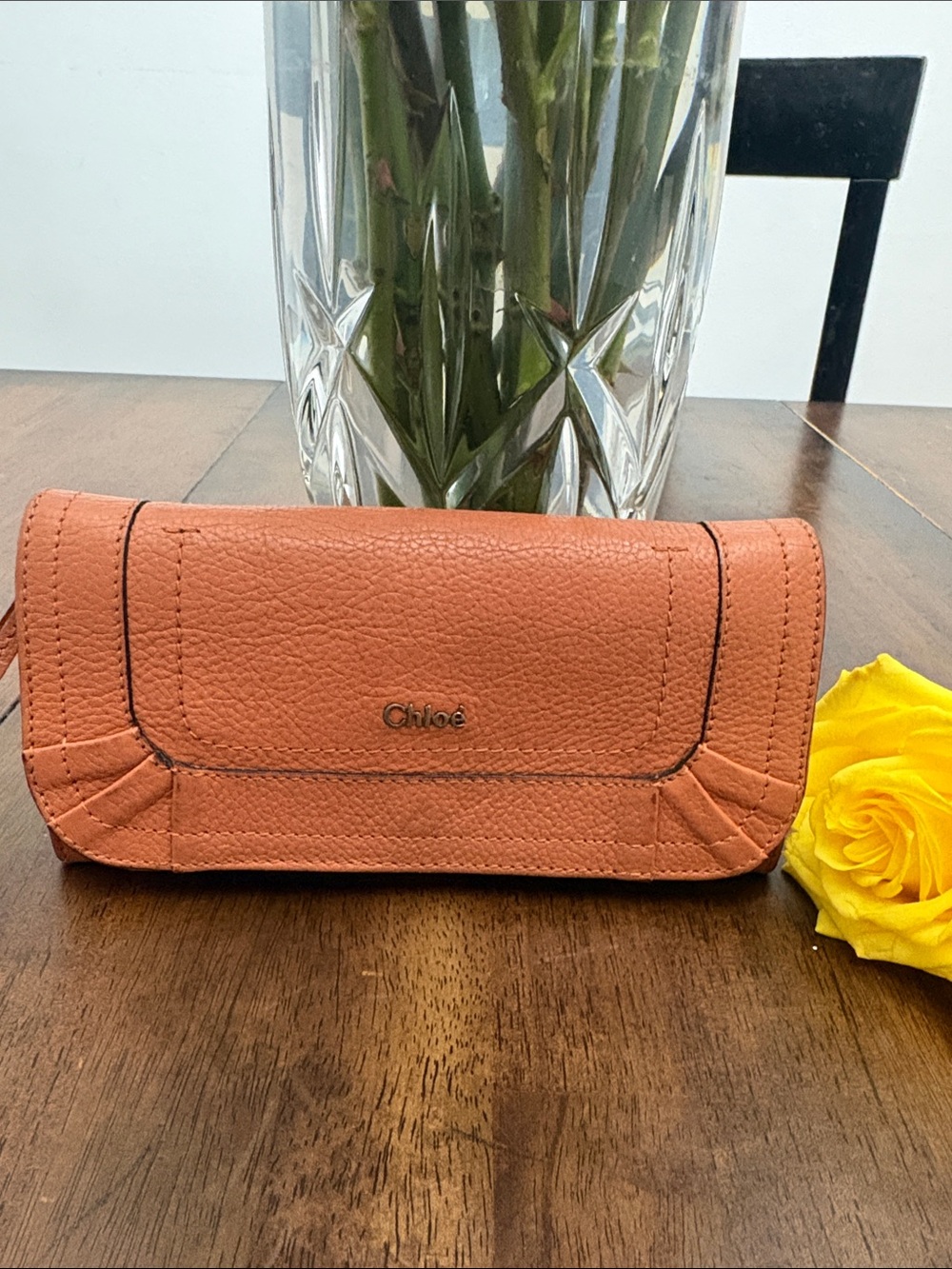 Low startChloé Coral Terracotta Pebble Leather Flap Wallet in GUC - Picture 3 of 13